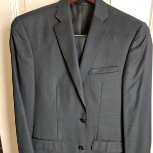 Men's 2-piece suit Navy Joseph Abboud 38 R slim